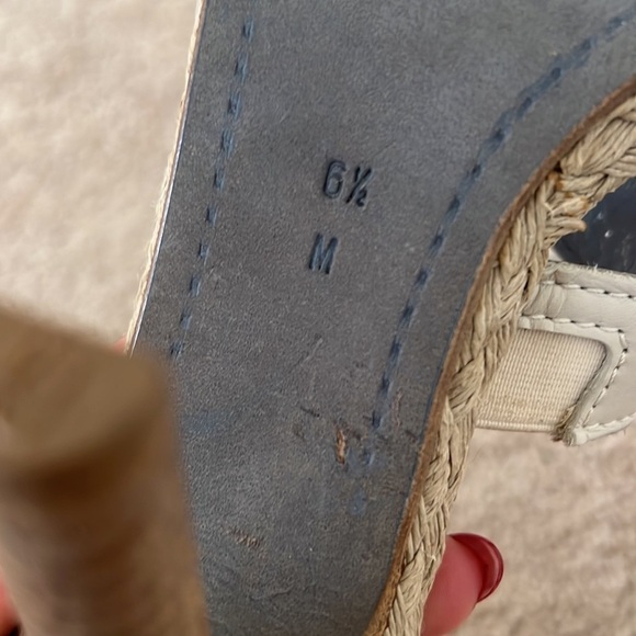 Donald J. Pliner Size 6.5 Off White Dorval Leather Heels - Picture 7 of 8